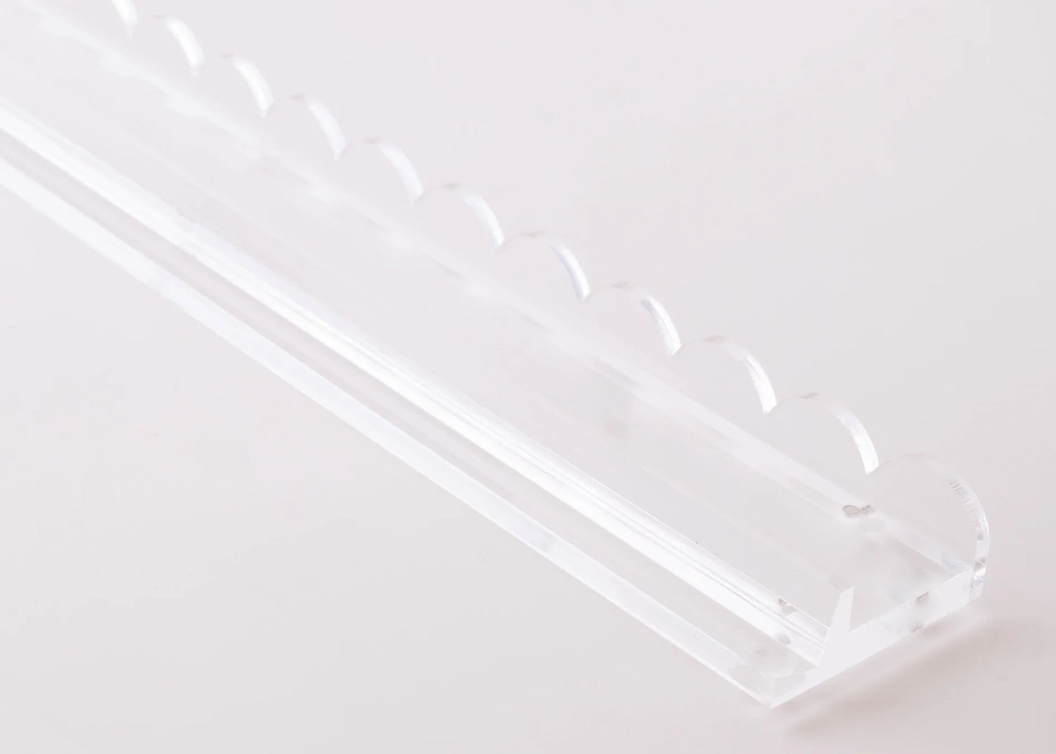 Miss Mahjong — Scalloped Acrylic Racks - Clear